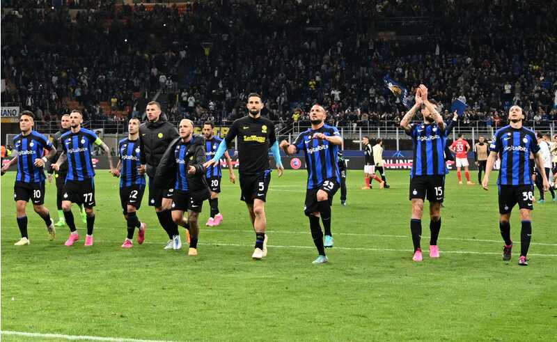 好利来蛋糕餐盘